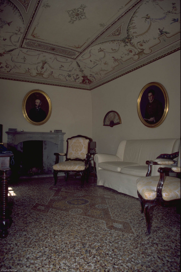 Drawing room